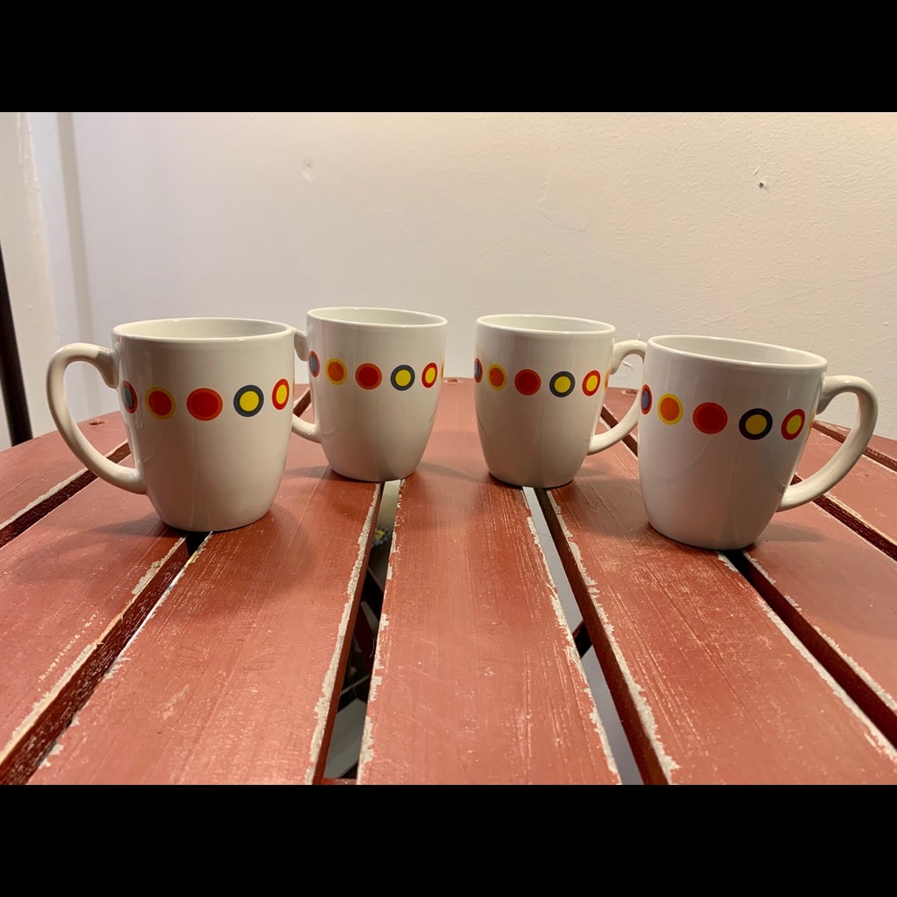 Corelle Hot Dots cups
